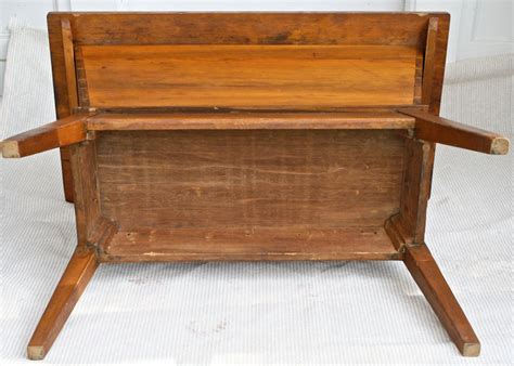 Check spelling or type a new query. Pennsylvania Dough Box Table at 1stdibs