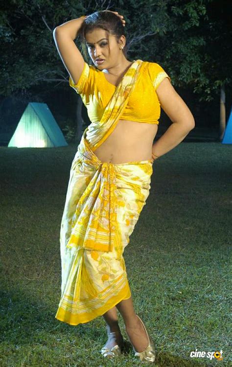 Collectionzz Hot Sona Aunty Collections