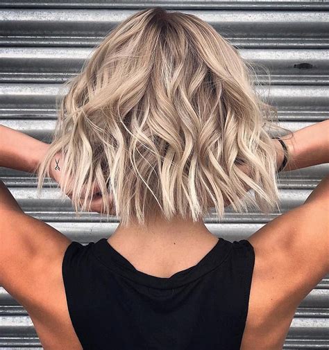 10 Stylish Lob Hairstyle Ideas, Best Shoulder Length Hair for women 2020