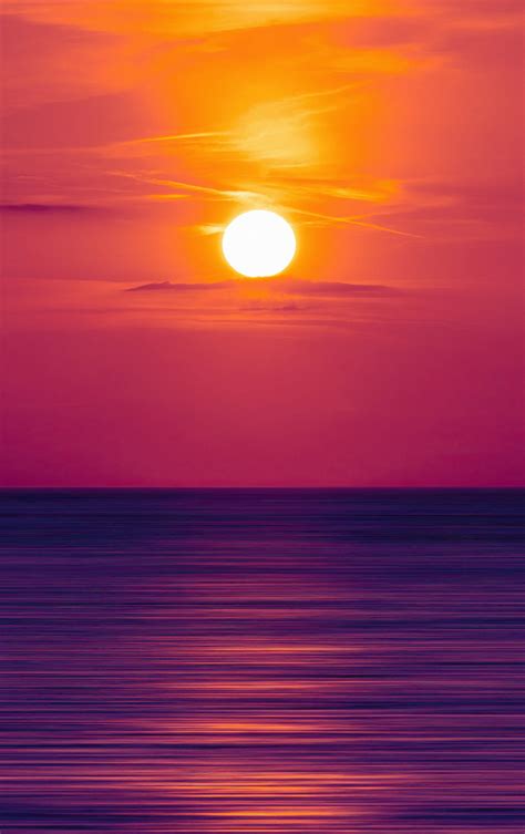Download Wallpaper 840x1336 Seascape Pinkish Sea Sunset 5k Iphone 5