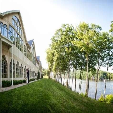You can also have the ceremony there at their nondenominational chapel. 17 of the Best Waterfront Wedding Venues in CT