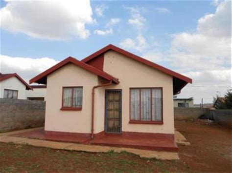What you need to keep in mind, is that there is a whole industry of professionals with a cadre of contractors and laborers that have evolved to take advantage. Standard Bank Repossessed 2 Bedroom House for Sale on ...