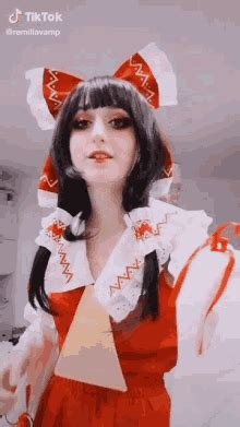 Reimu Hakurei Touhou GIF Reimu Hakurei Touhou Cosplay Discover