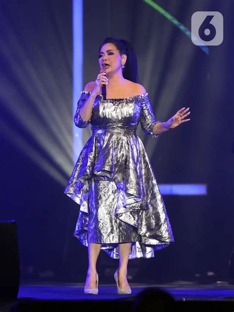 Tutup Java Jazz Festival 2022 Hari Pertama, Vina Panduwinata Ajak Anak