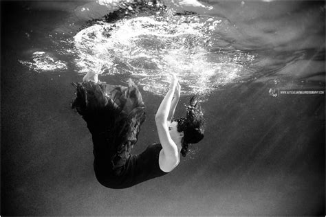 Scottsdale Arizona Underwater Photography Lindsey Alyssa Campbell