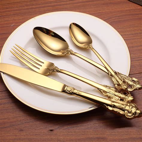 4 Pcs Luxury Golden Cutlery Set Steak Knife Table Fork Dpoon Teaspoons Dinnerware Set Kitchen