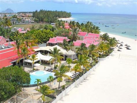 Villas Caroline Beach Hotel Best Deals In Flic En Flac Mauritius