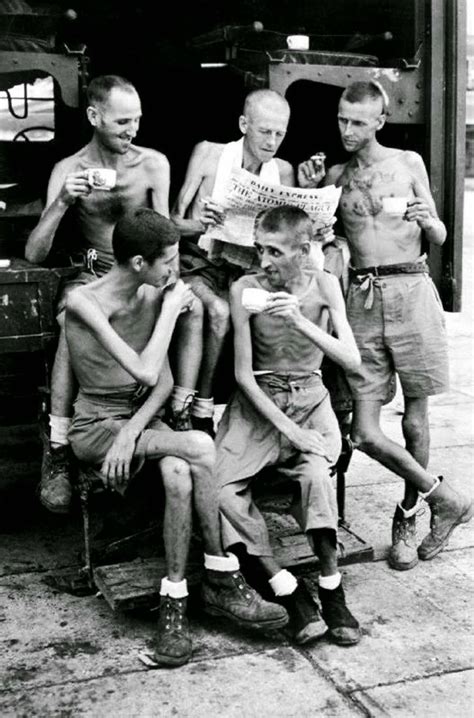 emaciated british soldiers after their release from japanese captivity in singapore 1945 rare