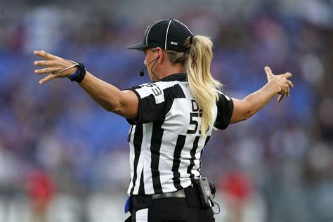 How Many Female Referees Are There In The Nfl In The 2022 Season