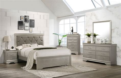 Wood beds and their accompanying furniture are sturdy and hardwearing. Black Amalia Bedroom Set | Kids' Bedroom Sets