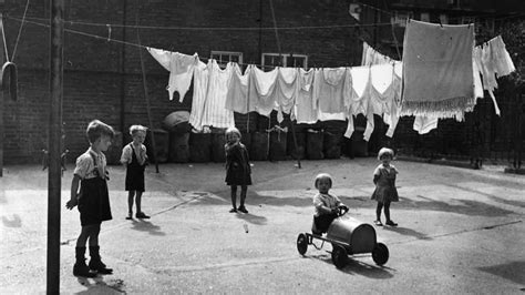 What Kids Did Before Facebook Amazing Pictures Of Children Playing In