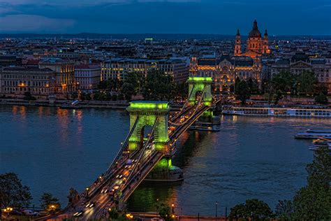 Budapest Széchenyi Kettenbrücke Foto And Bild World Nacht Available