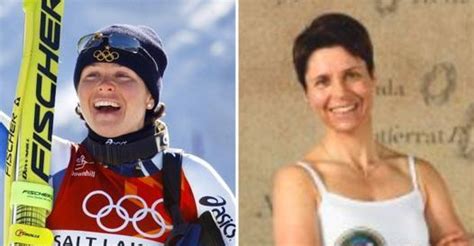 Italian gold medal skier in the super g event 2/12/1996. Isolde Kostner all'Isola dei Famosi: le vittorie, la ...