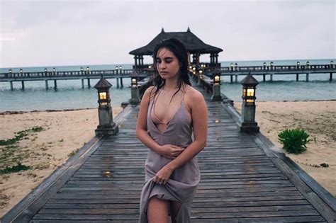 LOOK Coleen Garcia Sizzles In New Beach Photos ABS CBN News