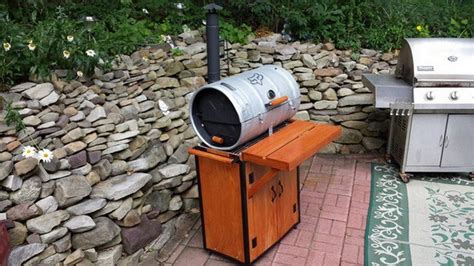 Broil king steel keg bkk4000 charcoal bbq grill. Make your own beer keg grill | How To Make A Beer Keg Grill
