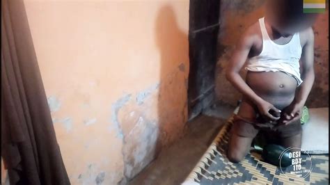 裸体印度男孩色情视频玩西瓜性交视频 Xhamster