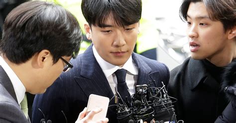 S Korean Police Questioning 2 K Pop Stars In Sex Scandals The