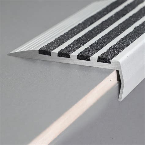Supply Aluminium Flexible Stair Nosing For Curved Stairs With Black Rubber Fsw4 Factory Quotes