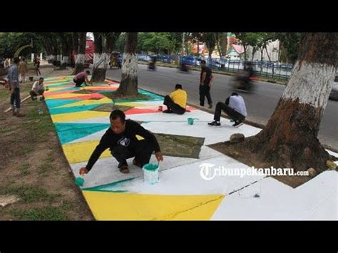 Cara menggambar buah semangka 3 dimensi dengan pensil warna. TROTOAR DI PEKANBARU DI LUKIS WARNA WARNI DAN GAMBAR 3 DIMENSI - YouTube
