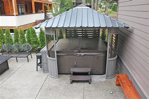 This Hot Tub Gazebo Turns Your Spa Into A Swim Up Bar