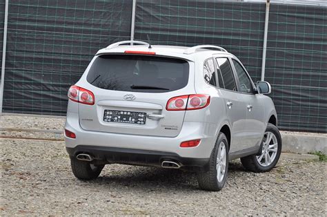 White cream / white cream (ww2), 15 000 ₽. HYUNDAI SANTA FE SUV 2011 - second hand 2,699 EUR avans ...