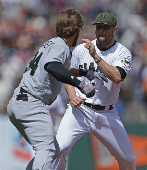 Mlb Basebrawl Nationals Bryce Harper Fights With Giants Pitcher