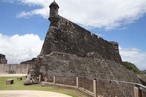 UNESCOs San Juan National Historic Sites El Morro and San Cristóbal ViVámonos