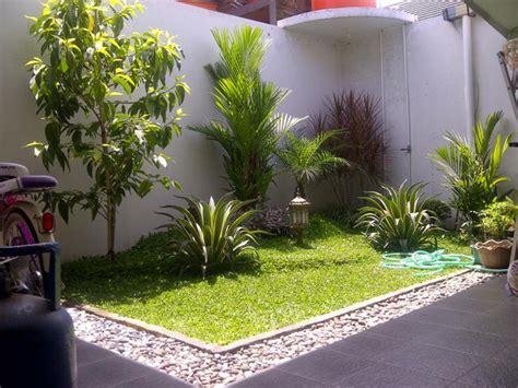 Faktor terpenting adalah melengkapi unsur pasir halus, rumput hijau dan batu. Model Taman Belakang Rumah Sederhana - Situs Properti ...