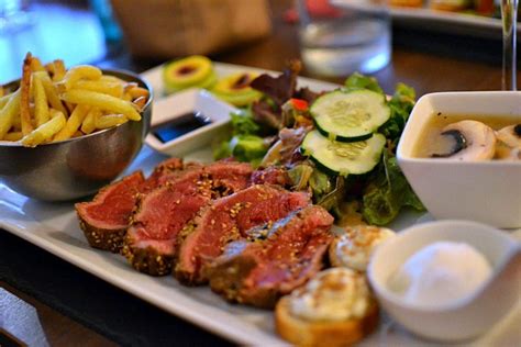 Le Plat Dans L Assiette Le Bon Petit Resto Bordelais