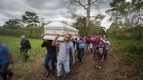 7 Year Old Guatemalan Girl Who Died In Us Custody Is Laid To Rest Us