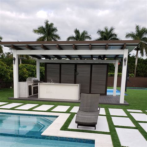 Don't feel confined to a traditional look. Pergola Modern - Perello Patio