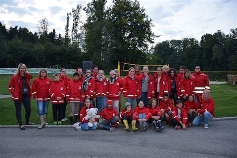 Wir wünschen euch alles gute, viel kraft und vor allem gesundheit für die nächsten wochen und monate. Rot Kreuz Bezirksjugendlager in Litzlberg am Attersee ...