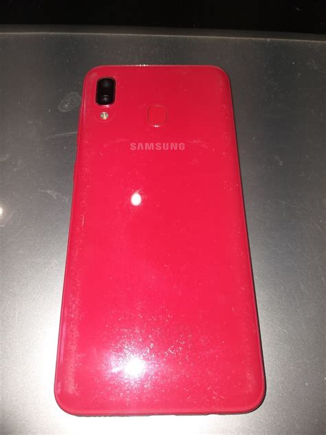 Обзор на смартфон Samsung Galaxy A20 2019 32gb Red Sm A205fn Обзоры