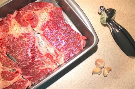 My father loved this recipe, he made it every chance he this marinated flat iron steak recipe is soooo yummy. How to Cook Thin Chuck Steak | Chuck steak recipes, Chuck ...