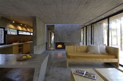 Full Concrete House With Concrete Polisished Floor And Raw Ceiling 