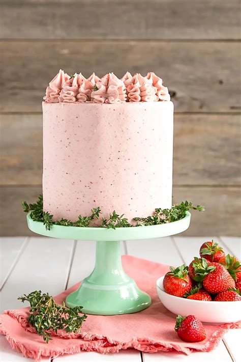 Strawberry Cake With Mascarpone Buttercream Liv For Cake