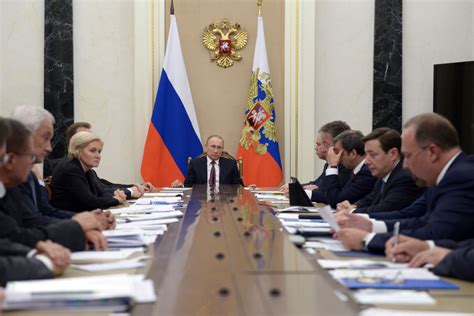 Vladimir Putin Tightens Grip On Russias Parliament With Election Rout The New York Times