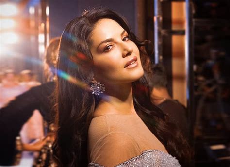 Pornstar sunny leone has been in the headlines for her recent controversial interview. Here's what Sunny Leone wants to DELETE from her past and ...