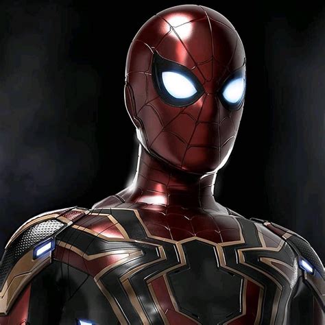 Iron Spider Suit Infinity War 1080x1080 Download Hd Wallpaper