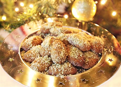 These 50 christmas food ideas will transform your holiday meal. Best Non Traditional Christmas Dinner / 8 Delicious Non Traditional Christmas Dinner Ideas ...