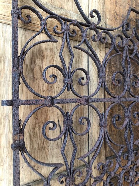 10 Wrought Iron Wall Hanging