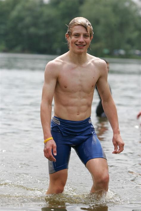 Oct 22, 2009 · very cute guy in figure hugging lycra. Cute Boys — Cute boys #bulge #pecs #abs #speedo #twinks #teens
