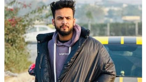 Bigg Boss Ott 2 Elvish Yadav Gains 5 Lakh Followers On Instagram