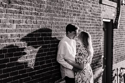 Historic Downtown Medina Ohio Engagement Session Anne Spires Photography Cleveland Lifestyle