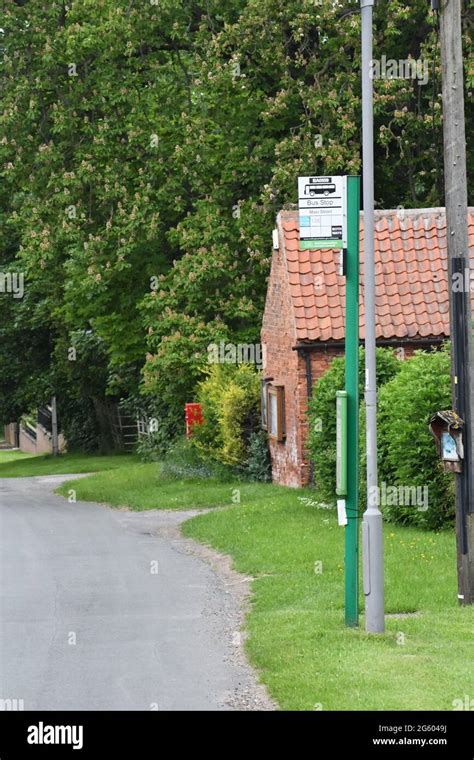 English Village Bus Stop Hi Res Stock Photography And Images Alamy