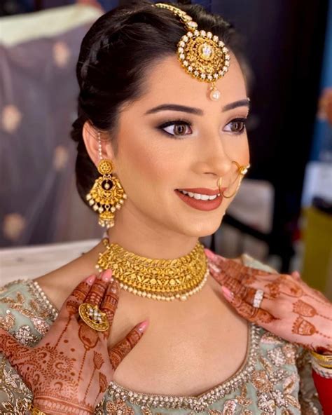 Gorgeous Bridal Gold Necklace Designs For A Modern Bride To Be Gold Bridal Jewellery Sets