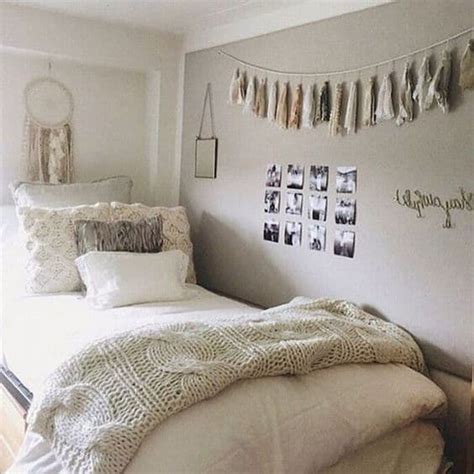 39 Cute Dorm Rooms We’re Obsessing Over Right Now Rustic Dorm Room Dorm Room Designs Dorm