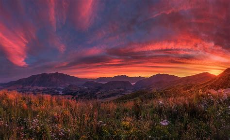 We Had A Ridiculously Amazing Sunset Here In Queenstown New Zealand