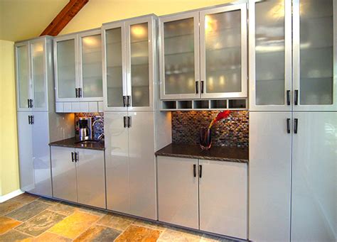 Achieving a workable balance between competing requirements in a kitchen is a large part of what kitchen designers do. Kitchen Wall Cabinets | Kitchen Design Concepts