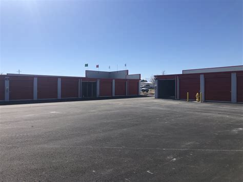 At 20,105 square miles, san bernardino county is san bernardino county is in the southeastern part of california and shares the colorado river as its border with nevada and arizona to the east, and. Reliable Self Storage, Victorville, CA - Pascal Steel ...